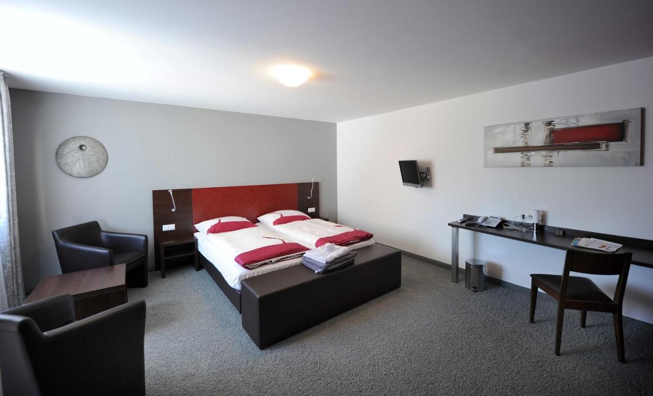 Landhotel Gasthof Krone Kupferzell Exterior photo